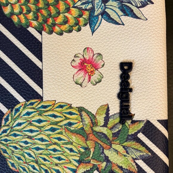 Unique Desigual Large Clutch Pineapple Designed NEW - Picture 5 of 6